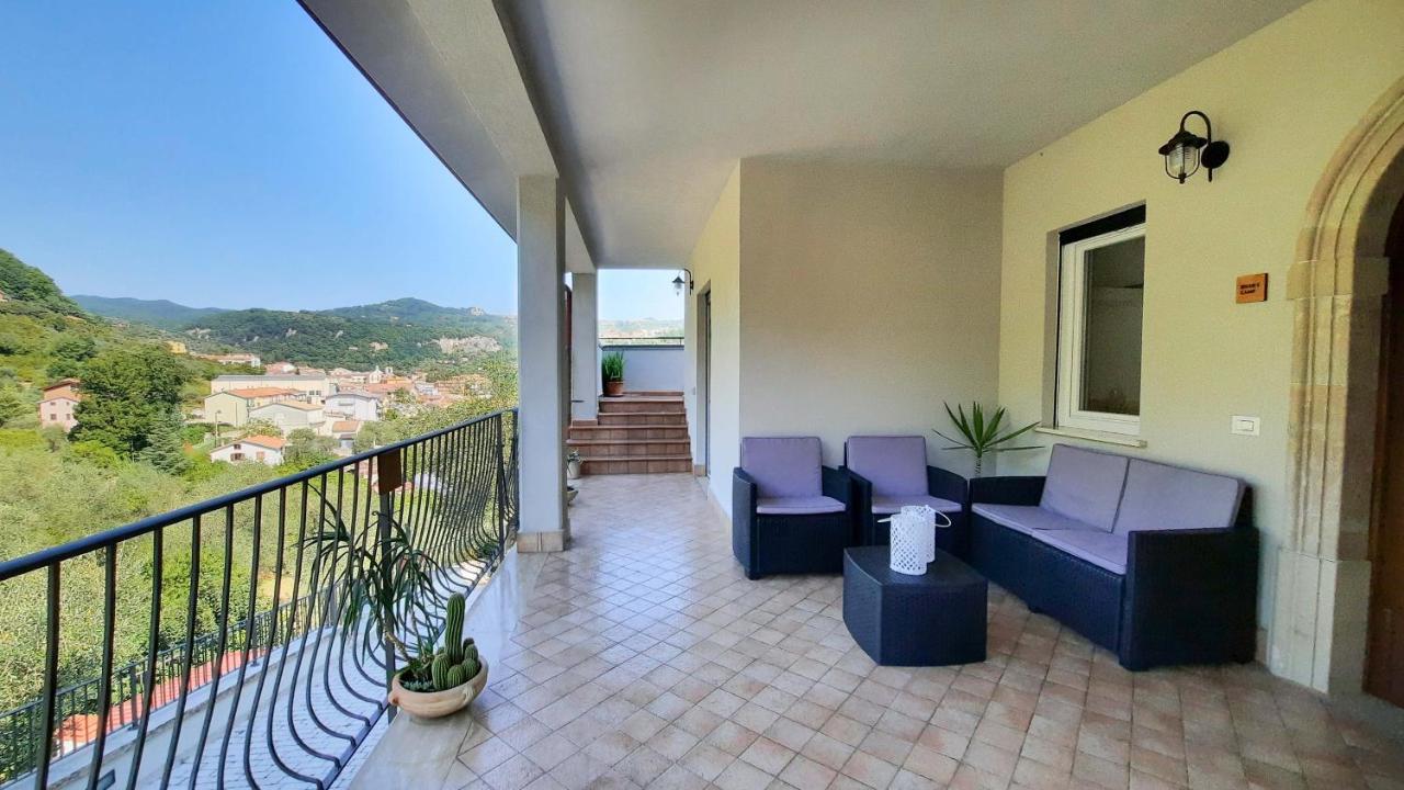 Casa Elisabetta Shortlets Apartamento Caposele Exterior foto